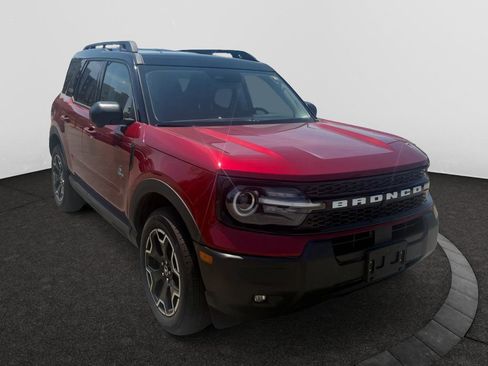 Used 2025 Ford Bronco Sport Outer Banks w/ Outer Banks Tech Package+ AWD/4WD image 5