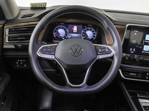 Used 2026 Volkswagen Atlas SE AWD/4WD image 24