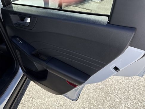 Used 2025 Ford Escape ST-Line image 30