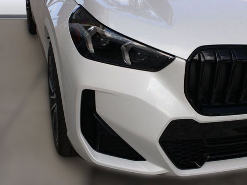 Used 2025 BMW X1 xDrive28i w/ Technology Package image 11