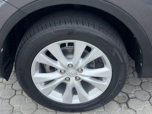 Used 2013 Toyota RAV4 Limited FWD image 18