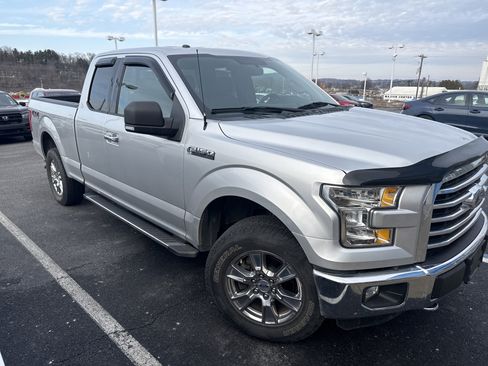 Used 2015 Ford F150 XLT w/ Equipment Group 302A Luxury image 2
