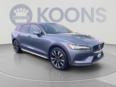 Used 2020 Volvo V60 T5 Cross Country w/ Protection Package Premier AWD/4WD image 10