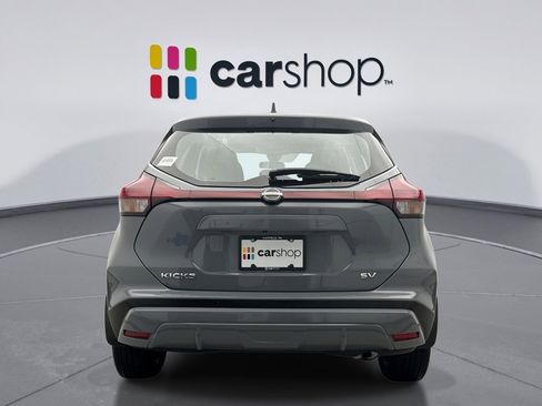 Used 2023 Nissan Kicks SV image 4