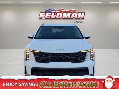 Used 2025 Kia Sorento S image 9