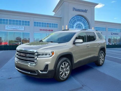 Used 2022 GMC Acadia SLE w/ Driver Convenience Package FWD image 1