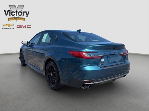 Used 2025 Toyota Camry SE w/ Convenience Package image 4