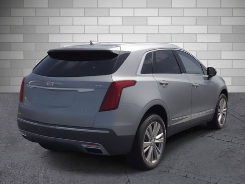 Certified 2024 Cadillac XT5 Premium Luxury w/ Technology Package FWD image 5
