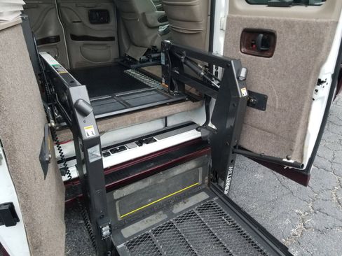 Used 2012 GMC Savana 1500 1500 image 35