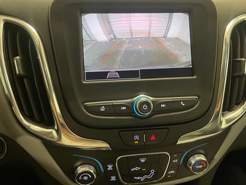 Used 2023 Chevrolet Equinox LS w/ LS Convenience Package FWD image 14