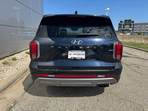 Used 2023 Hyundai Palisade Limited w/ Cargo Package AWD/4WD image 6
