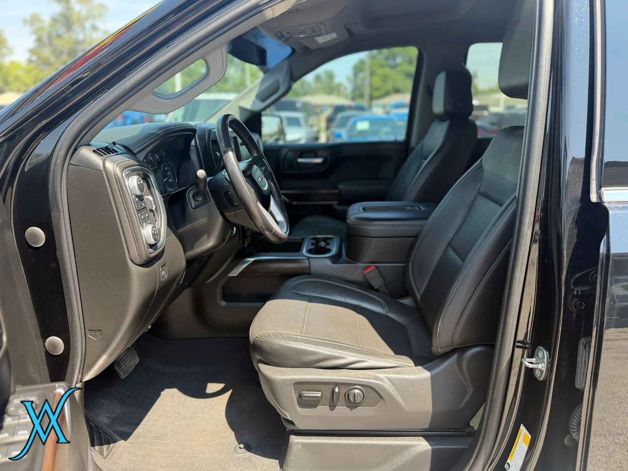 Used 2020 GMC Sierra 1500 SLT AWD/4WD image 10