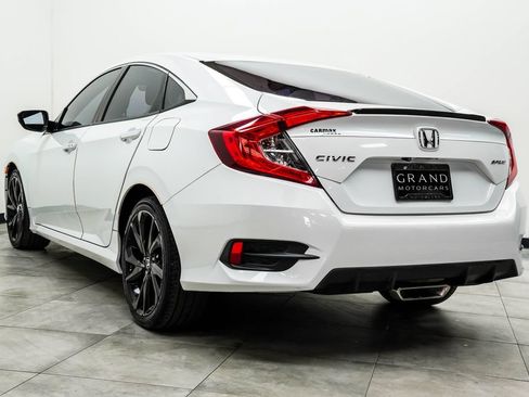 Used 2019 Honda Civic Sport image 11