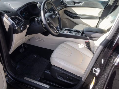 Used 2024 Ford Edge Titanium image 17