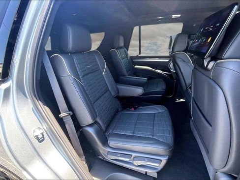 Used 2025 Cadillac Escalade V w/ LPO, ONYX Package AWD/4WD image 25