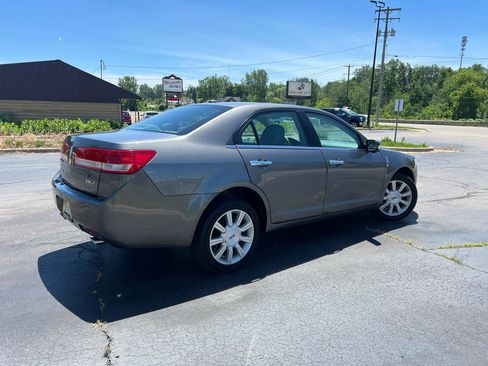 Used 2010 Lincoln MKZ FWD image 9