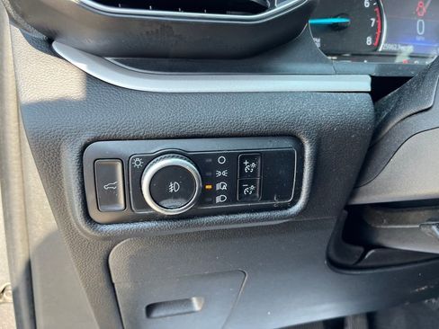 Used 2023 Ford Explorer XLT w/ Equipment Group 202A image 26