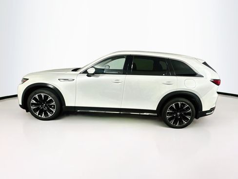 Used 2024 MAZDA CX-90 Plug-In Hybrid w/ Premium Pkg AWD/4WD image 4