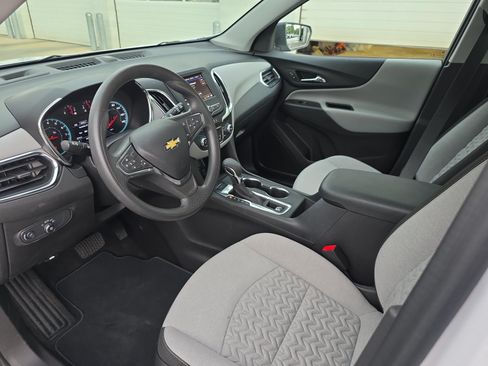Used 2024 Chevrolet Equinox LS w/ Driver Confidence II Package AWD/4WD image 10