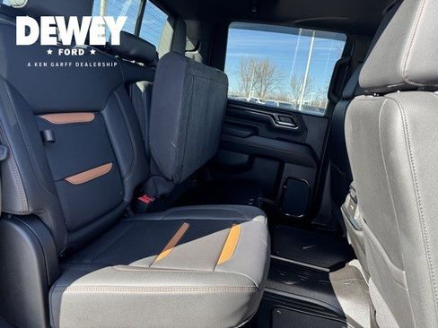 Used 2024 GMC Sierra 2500 AT4 w/ AT4 Premium Plus Package image 32