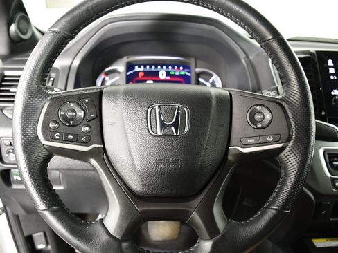 Certified 2023 Honda Passport EX-L image 19