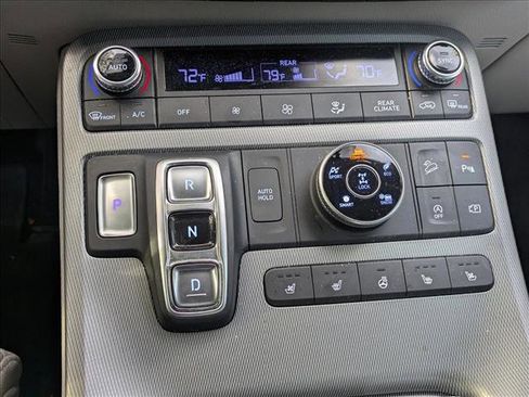 Used 2024 Hyundai Palisade Limited image 13