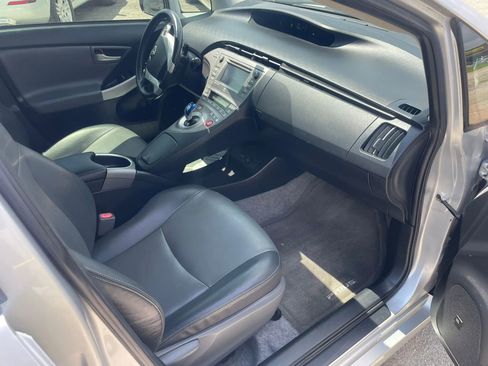 Used 2014 Toyota Prius Four FWD image 6