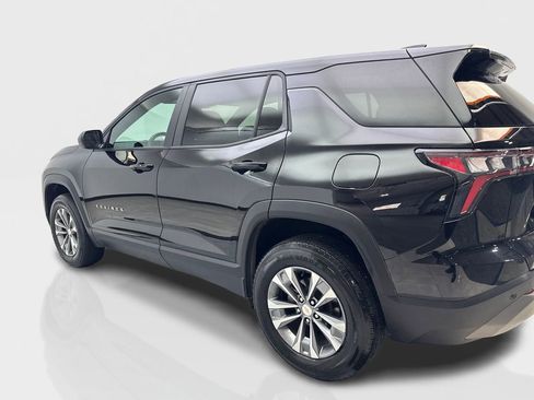 Used 2025 Chevrolet Equinox LT FWD image 14