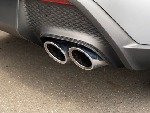 Certified 2026 Porsche Macan AWD/4WD image 41