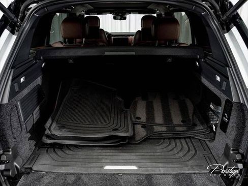 Used 2023 Land Rover Range Rover Long Wheelbase Autobiography AWD/4WD image 12