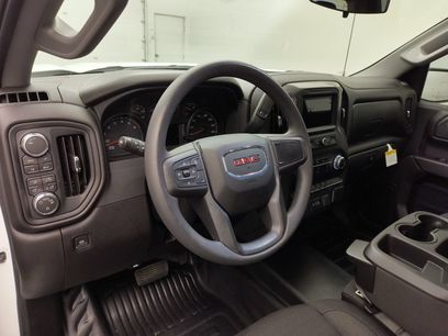 New 2026 GMC Sierra 1500 Pro w/ Pro Value Package