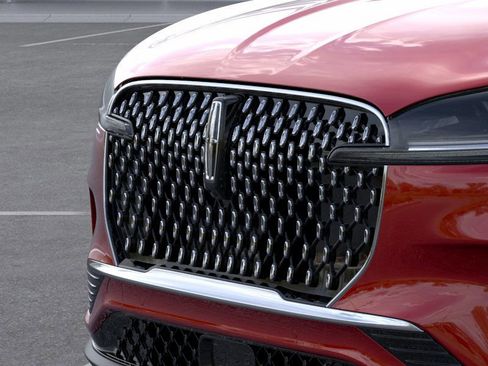 New 2025 Lincoln Aviator AWD w/ Equipment Group 101A image 17