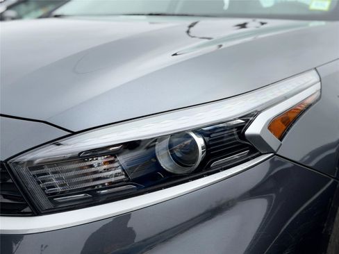 Used 2024 Kia Forte LXS FWD image 11