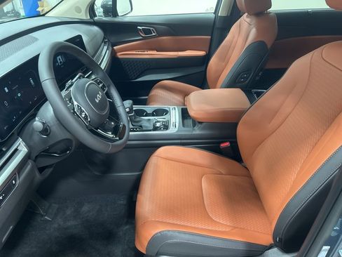 New 2026 Kia Carnival SX Prestige image 9