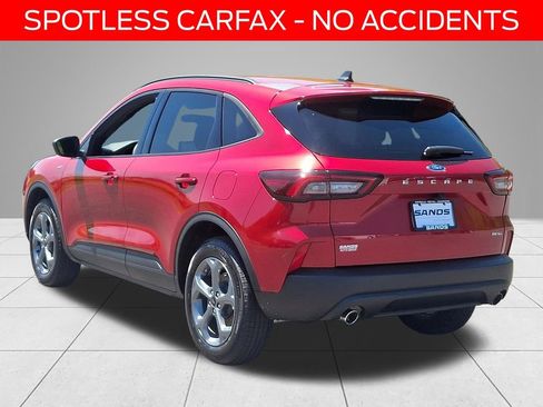 Used 2025 Ford Escape ST-Line w/ Cold Weather Package AWD/4WD image 6