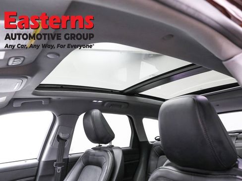 Used 2021 Lincoln Corsair FWD w/ Premium Package image 36