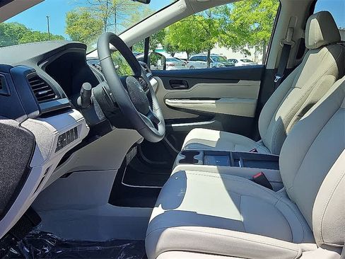 New 2026 Honda Odyssey EX-L image 10