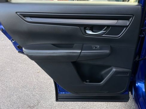 Certified 2025 Honda CR-V LX image 38