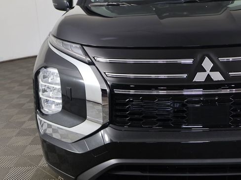 New 2026 Mitsubishi Outlander ES AWD/4WD image 13