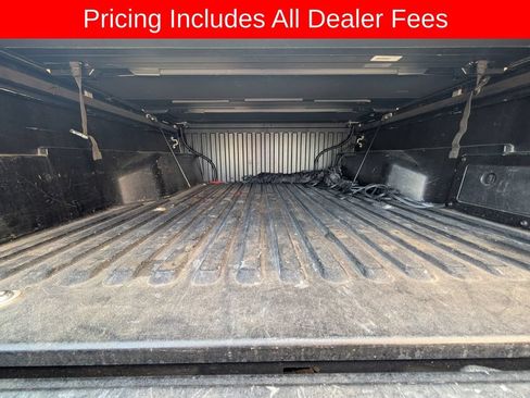 Used 2019 Toyota Tacoma SR5 AWD/4WD image 16