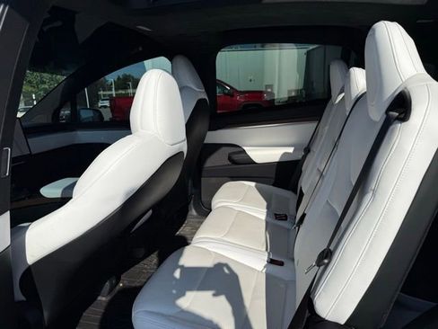 Used 2022 Tesla Model X AWD/4WD image 8
