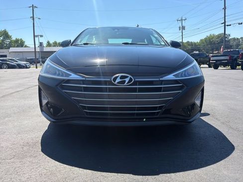 Used 2020 Hyundai Elantra SEL FWD image 25