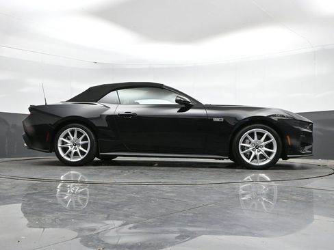 Used 2025 Ford Mustang GT Premium RWD image 42
