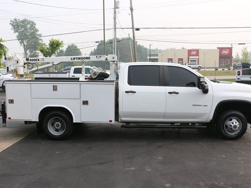 Used 2023 Chevrolet Silverado 3500 W/T w/ WT Convenience Package AWD/4WD image 6