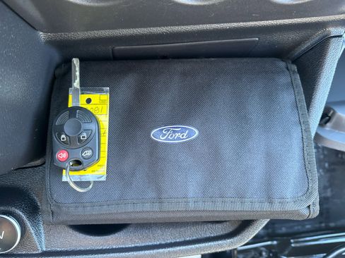 Used 2019 Ford Transit 150 XLT image 23