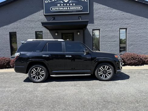Used 2019 Toyota 4Runner Limited RWD image 4