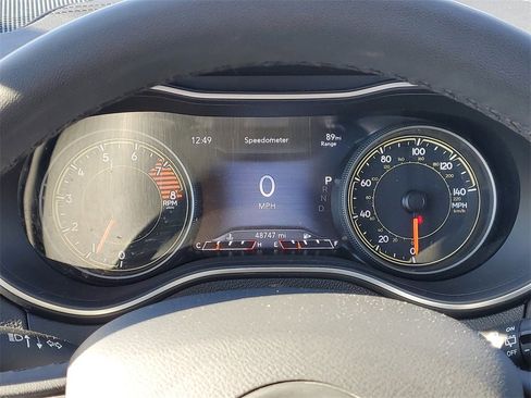 Used 2022 Jeep Cherokee Latitude Lux w/ Sun & Sound Group image 17