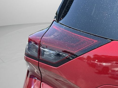 Certified 2025 Nissan Rogue SL FWD image 18
