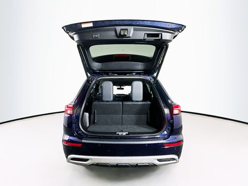 Used 2024 Mitsubishi Outlander SE image 31