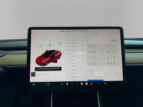 Used 2018 Tesla Model 3 Long Range image 23